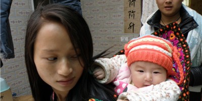 WRIC Volunteers and Recipients in Rural Baby Girls Assistance Project (11)